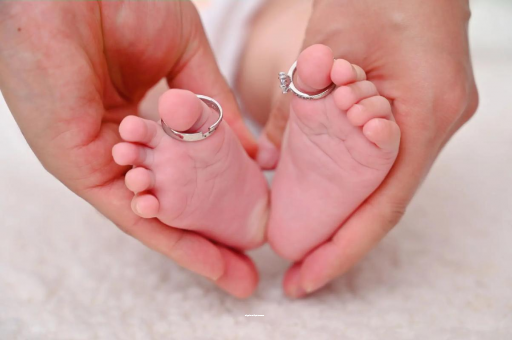 佛山孕妇两个月肚子疼